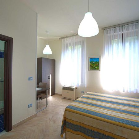 Hotel Moderno Siena Luaran gambar