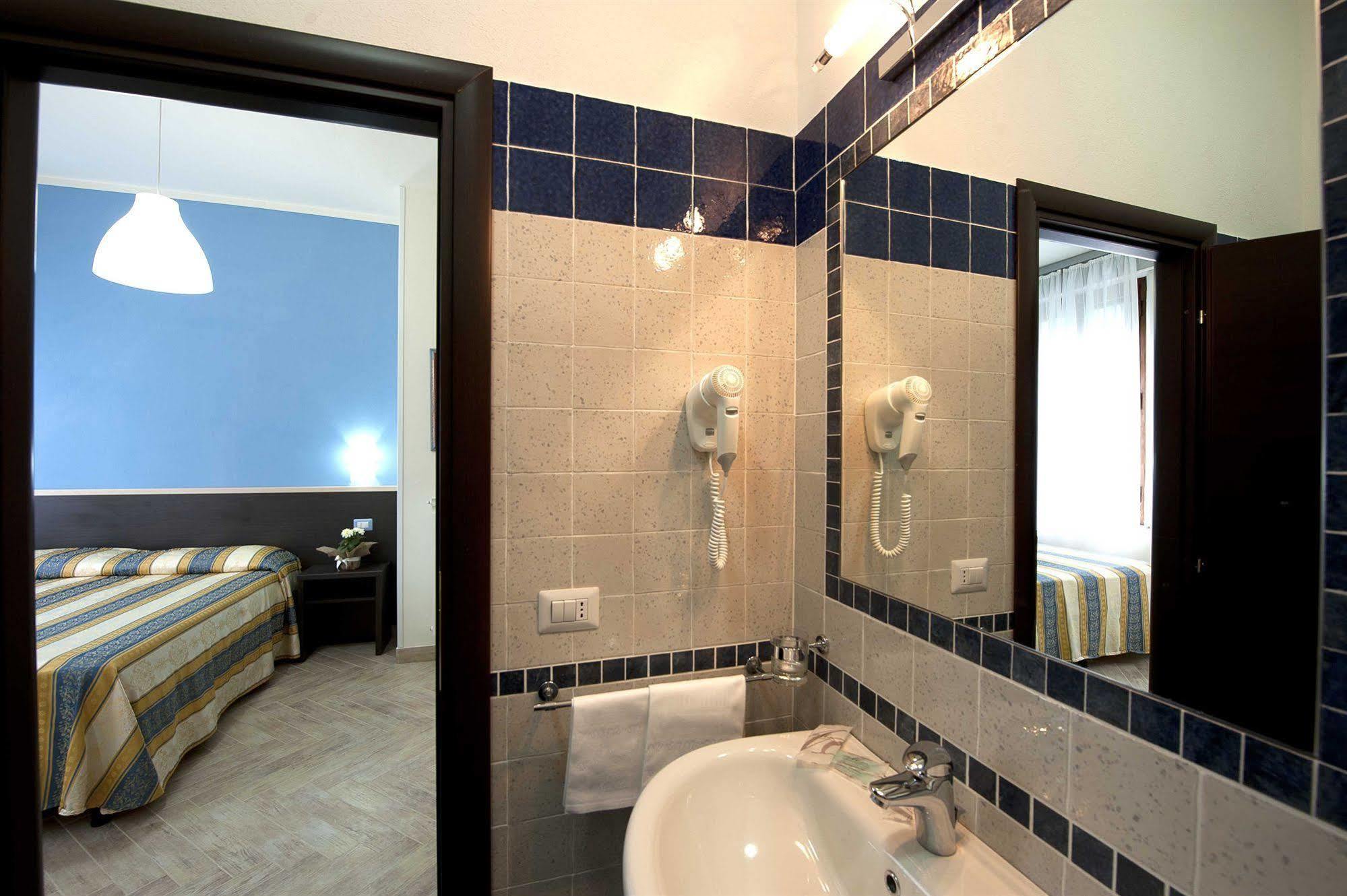 Hotel Moderno Siena Luaran gambar